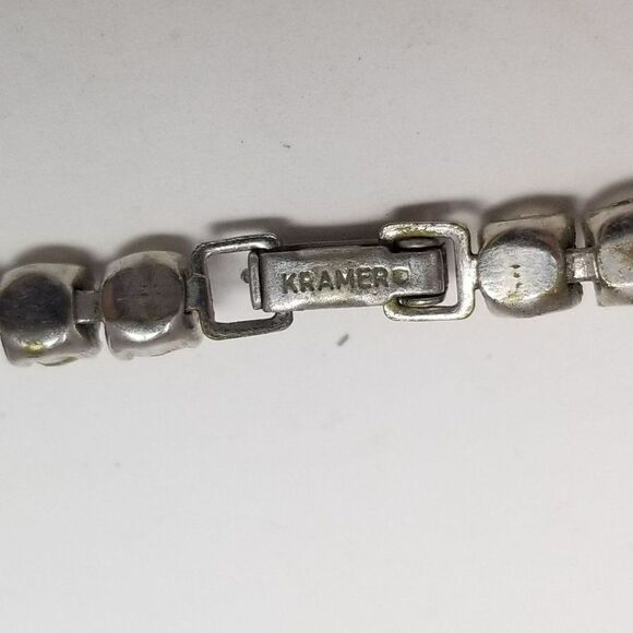 Vintage Kramer Rhinestone Flower Center Silver Tone Collar Necklace Retro - Picture 6 of 9